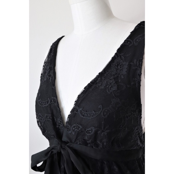 Closet Clear Out! ❤️ NWT! Free People ‘Chante’ black lace tank - Picture 4 of 12